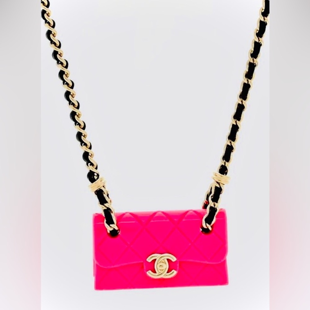 💖 CC ✨ Matelasse purse 👛 Chain ⛓️Necklace 🐃